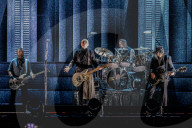 PEOPLE - Smashing Pumpkins live in Austin