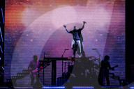 PEOPLE - Smashing Pumpkins live in Austin