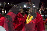 NEWS - Spanien: Gerettete Mittelmeer- Flüchtlinge in Granada gelandet