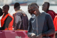 NEWS - Spanien: Gerettete Mittelmeer- Flüchtlinge in Granada gelandet
