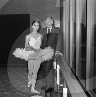 PORTRAIT - Maina Gielgud (1990)