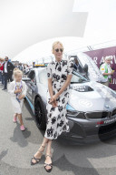 PEOPLE - Uma Thurman besucht mit den Kids das Fromula E Rennen in New York