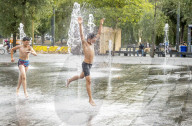 FEATURE - Pix of the Day: Bilder des Tages