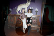 PEOPLE - Alexa Chung feiert 'The Muse by Alexa Chung' im Paramour Estate in Los Angeles