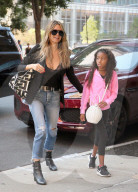 PEOPLE - Heidi Klum mit ihrer Tochter Lou am Flughafen JFK