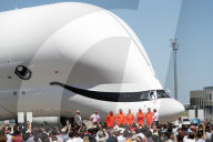 NEWS - Riesenvogel ist auch ein Wal: Jungfernflug des Airbus Beluga XL
