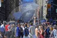 NEWS - New York: Dampfrohr explodiert in der Fifth Avenue