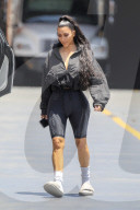 PEOPLE - Kim Kardashian sportlich in Schlappen unterwegs