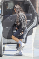 PEOPLE - Kim Kardashian sportlich in Schlappen unterwegs