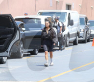 PEOPLE - Kim Kardashian sportlich in Schlappen unterwegs