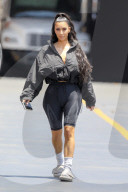 PEOPLE - Kim Kardashian sportlich in Schlappen unterwegs