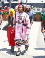 PEOPLE - Eigenwilliges Outfit: Rapper Trippie Redd