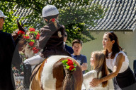 PEOPLE - Die dänische Königsfamilie beim offiziellen Fototermin auf Schloss Grasten