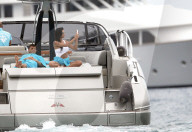 PEOPLE - Nicole Scherzinger und Grigor Dimitrov turteln auf einer Jacht vor St.Tropez