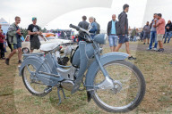 FEATURE - Simsontreffen auf dem Flugplatz in Zwicka Deutschland