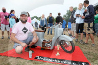 FEATURE - Simsontreffen auf dem Flugplatz in Zwicka Deutschland