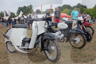 FEATURE - Simsontreffen auf dem Flugplatz in Zwicka Deutschland