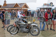 FEATURE - Simsontreffen auf dem Flugplatz in Zwicka Deutschland
