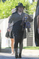 PEOPLE - Kelly Clarkson ohne Make-Up mit ihrer Tochter River Rose in LA unterwegs 