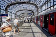 NEWS - Amsterdam: U-Bahn Eröffnung der Nord-Südlinie an der Noord-Station