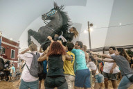 FEATURE - Wilder Ritt durch's Dorf am Jaleo-Festival in Sant Jaume