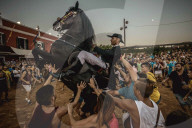 FEATURE - Wilder Ritt durch's Dorf am Jaleo-Festival in Sant Jaume