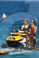 EXKLUSIV - Tony Parker fährt Jet-Ski bei St.Tropez