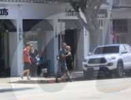 EXKLUSIV - Happy Family: Schwangere Kate Hudson mit ihren Boys in Brentwood unterwegs