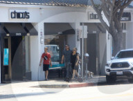 EXKLUSIV - Happy Family: Schwangere Kate Hudson mit ihren Boys in Brentwood unterwegs