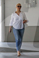 EXKLUSIV - Cameron Diaz ohne Make-Up in Beverly Hills unterwegs