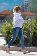 EXKLUSIV - Cameron Diaz ohne Make-Up in Beverly Hills unterwegs