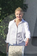 EXKLUSIV - Cameron Diaz ohne Make-Up in Beverly Hills unterwegs