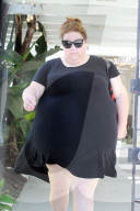 EXKLUSIV - Chrissy Metz in Beverly Hills unterwegs