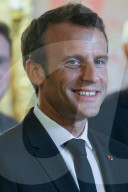 NEWS - Emmanuel Macron wird von König Felipe im Madrider Palast empfangen