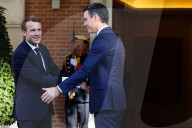 NEWS - Emmanuel Macron wird von König Felipe im Madrider Palast empfangen