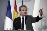 NEWS - Emmanuel Macron wird von König Felipe im Madrider Palast empfangen
