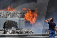 NEWS - Italien: Brand in einer Recycling-Aufbereitungsanlage in Caivano