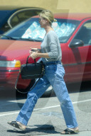 EXKLUSIV - Charlize Theron in Los Angeles unterwegs