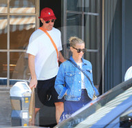 EXKLUSIV - Reese Witherspoon mit Jim Toth in Brentwood unterwegs
