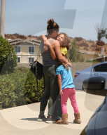 PEOPLE - Kendra Wilkinson und Hank Baskett gehen zum BBQ auf die Wood Ranch