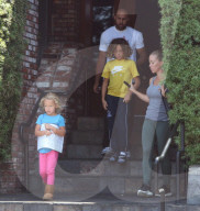 PEOPLE - Kendra Wilkinson und Hank Baskett gehen zum BBQ auf die Wood Ranch