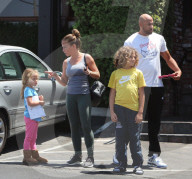 PEOPLE - Kendra Wilkinson und Hank Baskett gehen zum BBQ auf die Wood Ranch