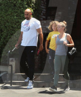 PEOPLE - Kendra Wilkinson und Hank Baskett gehen zum BBQ auf die Wood Ranch