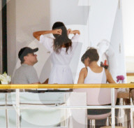 PEOPLE - Leo DiCaprio und Camilla Morrone auf der Yacht vor St-Tropez