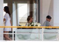 PEOPLE - Leo DiCaprio und Camilla Morrone auf der Yacht vor St-Tropez