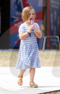 PEOPLE - Royal Cousinen Isla Phillips und Mia Grace Tindall am Magic Millions Festival in Gatcombe