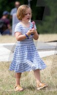 PEOPLE - Royal Cousinen Isla Phillips und Mia Grace Tindall am Magic Millions Festival in Gatcombe