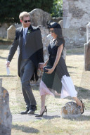 PEOPLE - Meghan und Harry an der Hochzeit von Charlie van Straubenzee und Daisy Jenks in Frensham