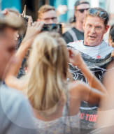 PEOPLE - Promis an der Gumball 3000 Rally am Covent Garden in London