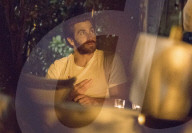 EXKLUSIV -  Jake Gyllenhaal isst ganz alleine sein Dinner